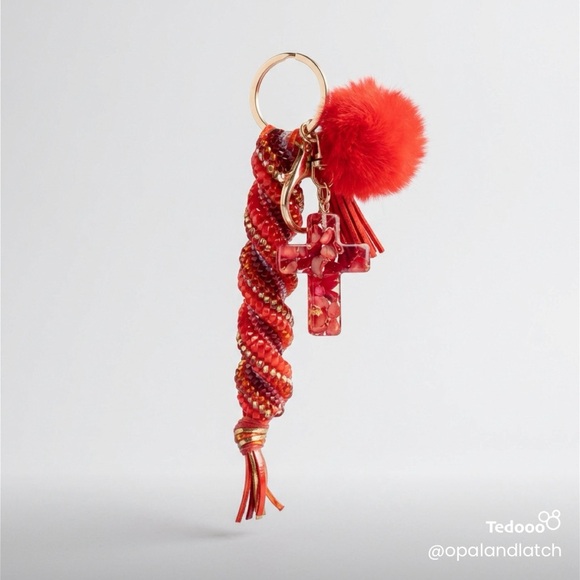 🌟Crimson Grace Cross Keychain - Picture 2 of 3